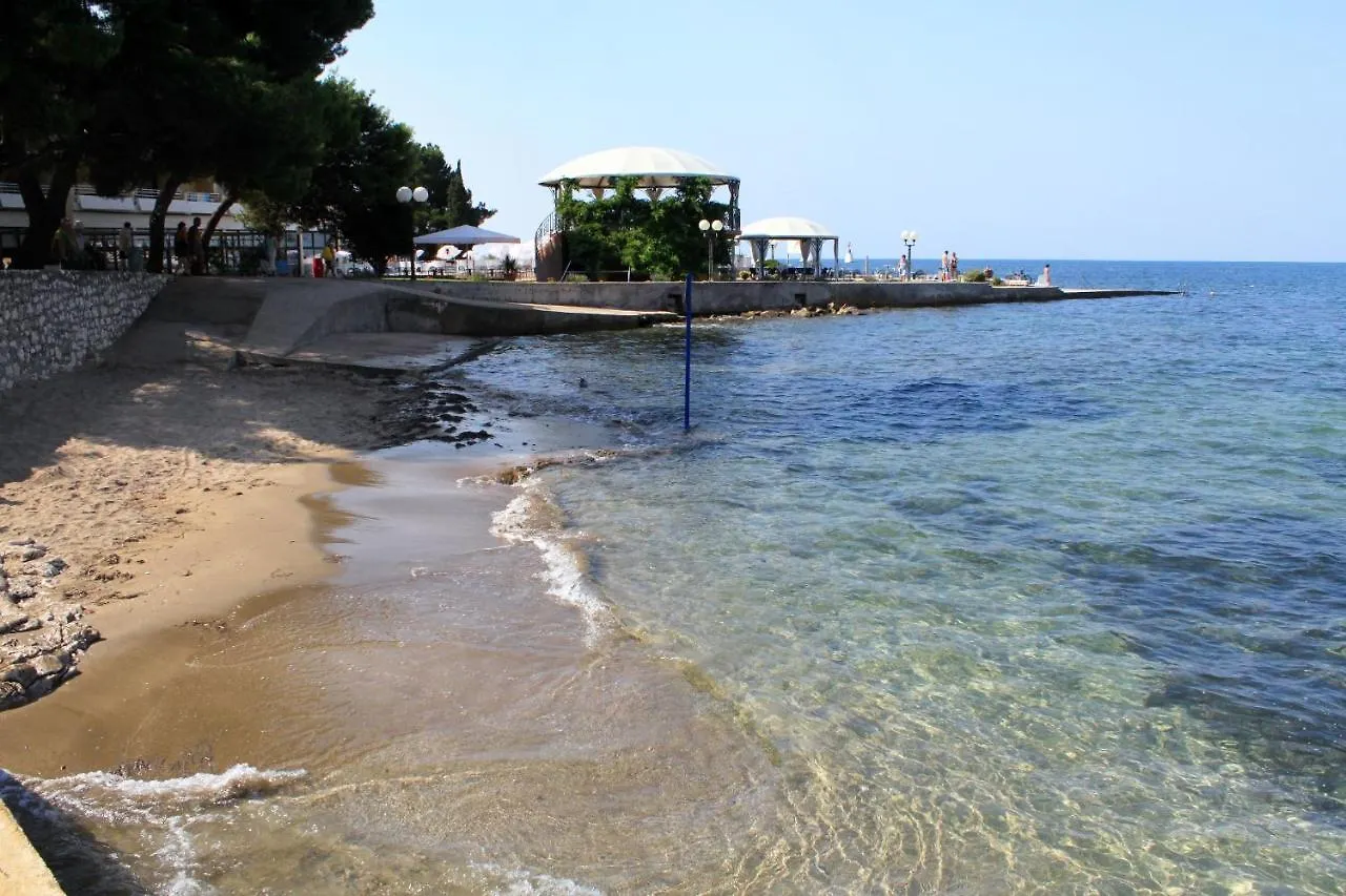 Apartments With A Parking Space Umag - 7094