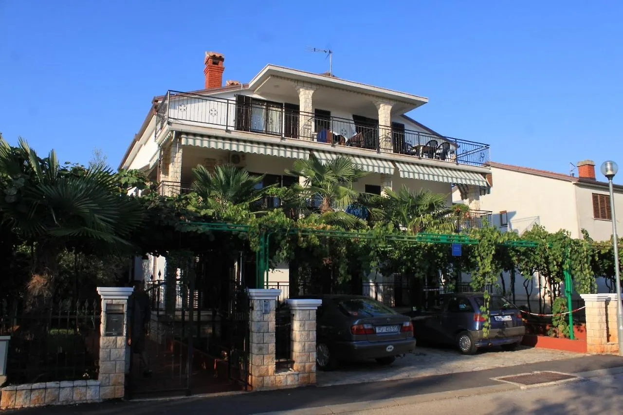 Apartments With A Parking Space Umag - 7094 Chorwacja